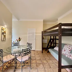  Appartement Carre D'or - Studio Gubernatis France
